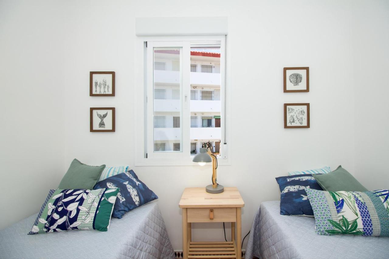 A Cozy And Elegant Townhouse Across The Beach Torre de Benagalbon Exterior foto