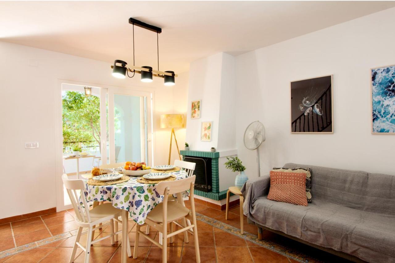 A Cozy And Elegant Townhouse Across The Beach Torre de Benagalbon Exterior foto
