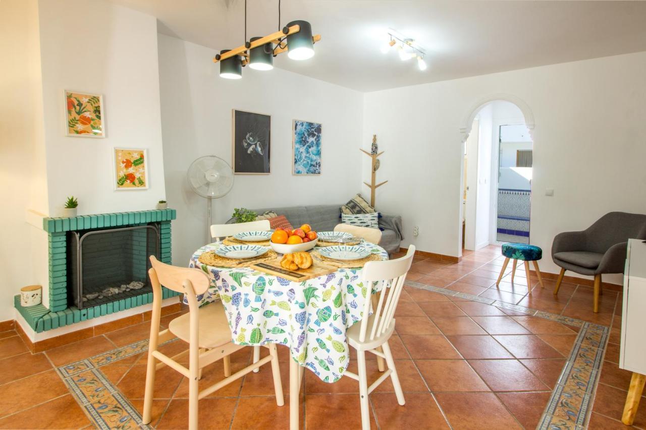A Cozy And Elegant Townhouse Across The Beach Torre de Benagalbon Exterior foto